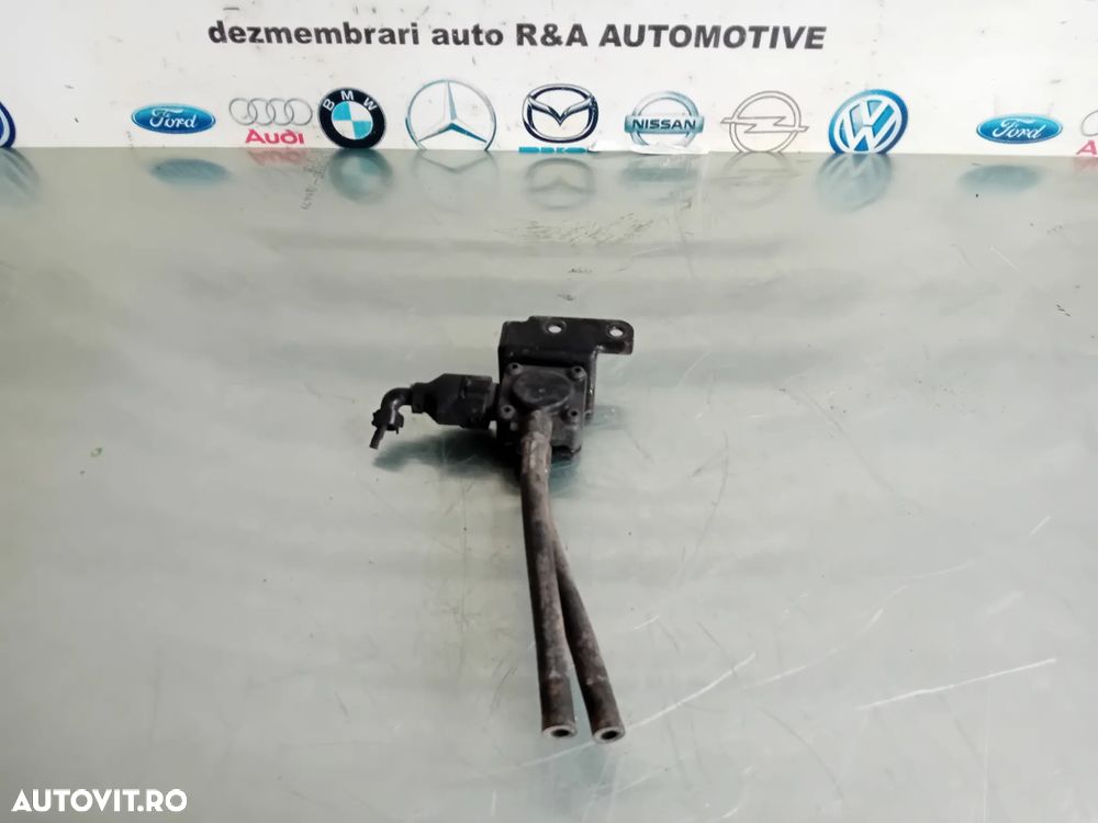 Senzor Presiune Gaze Hyundai Santa Fe 2 II 2.2 Crdi 2006-2012 Cod 39210-27490 - 1