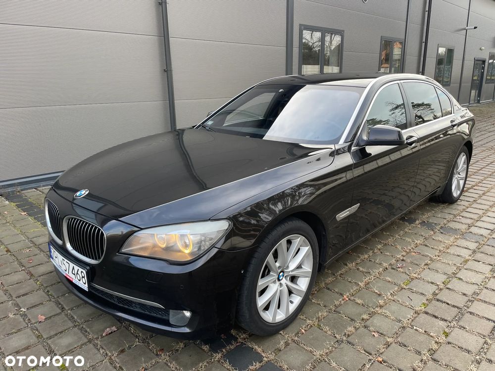 BMW Seria 7 750Li - 5
