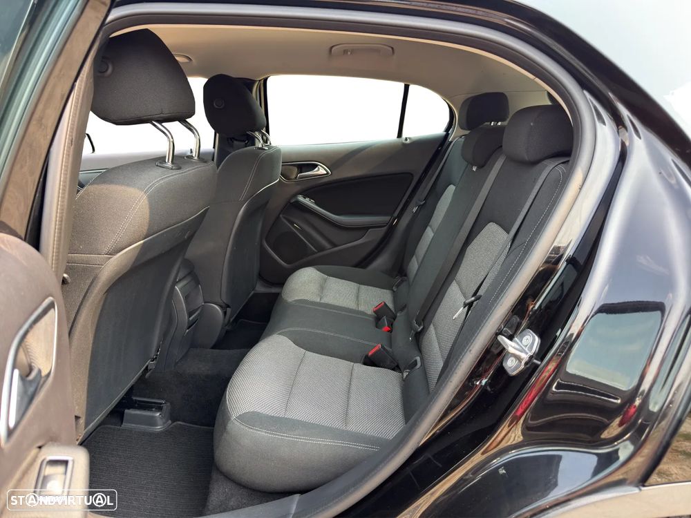 Mercedes-Benz GLA 180 (CDI) d - 13