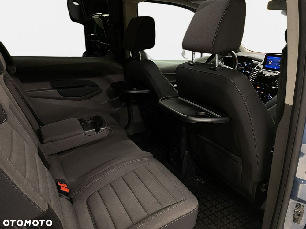 Ford Tourneo Connect Grand - 16