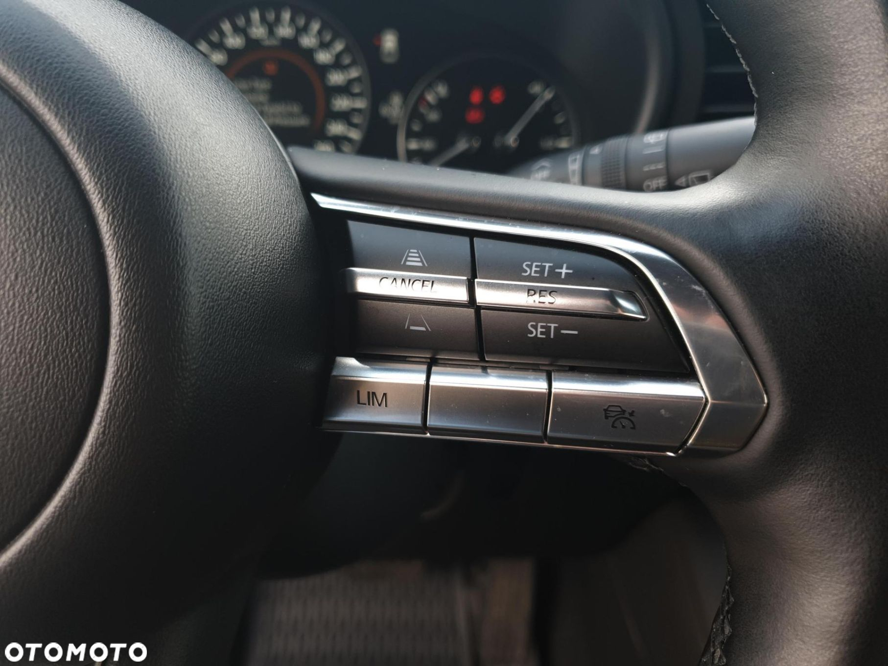 Mazda 3 - 12