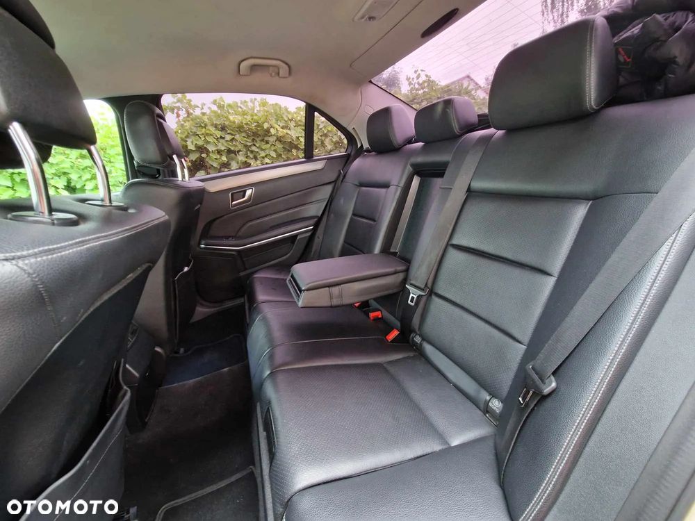 Mercedes-Benz Klasa E 200 BlueTEC 7G-TRONIC - 16