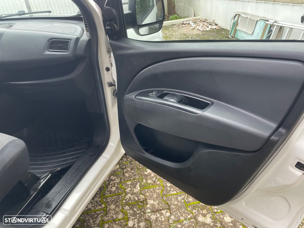 Fiat Doblo 1.3 M-Jet 7L Start&Stop - 14