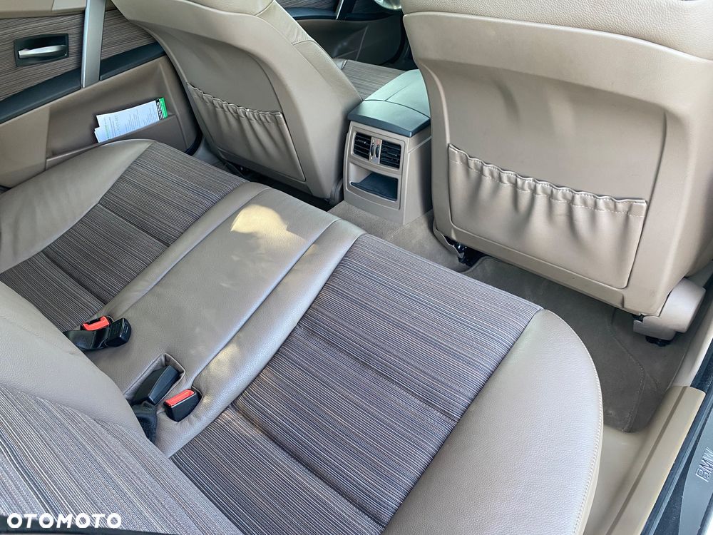 BMW Seria 5 520i - 21