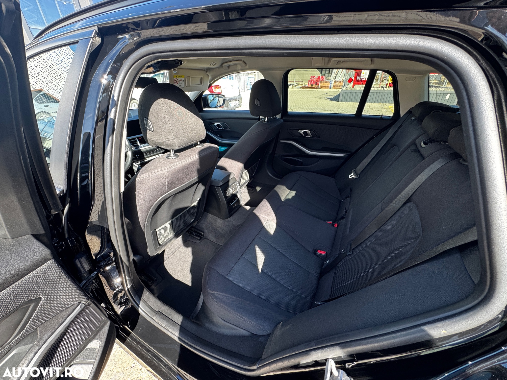 BMW Seria 3 330e AT PHEV - 18