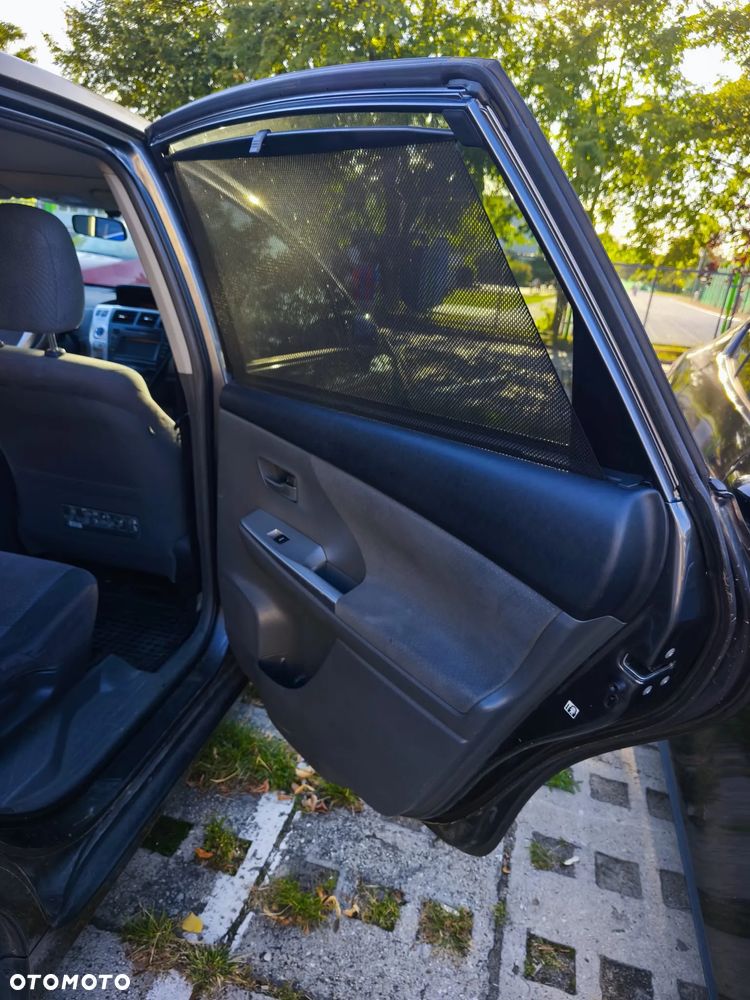 Toyota Prius+ (Hybrid) Comfort - 17