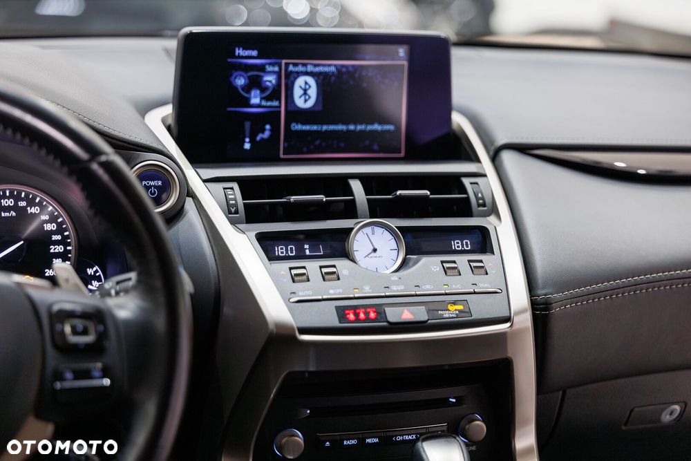 Lexus NX 300h Elegance 2WD - 25