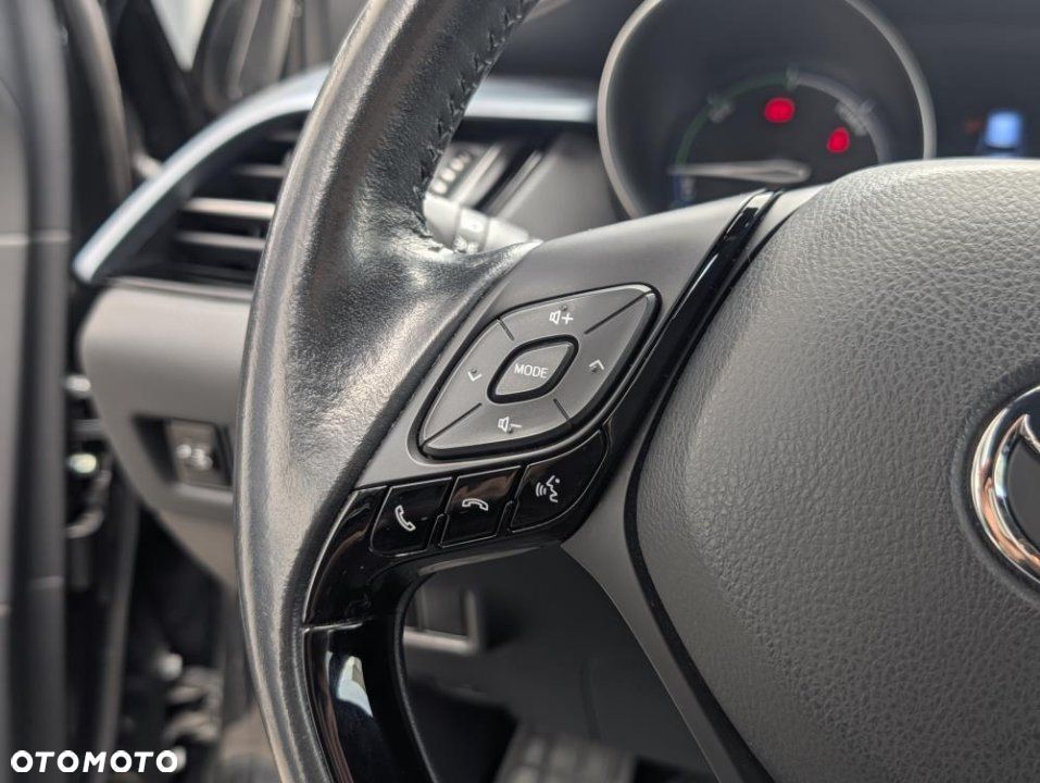 Toyota C-HR - 13