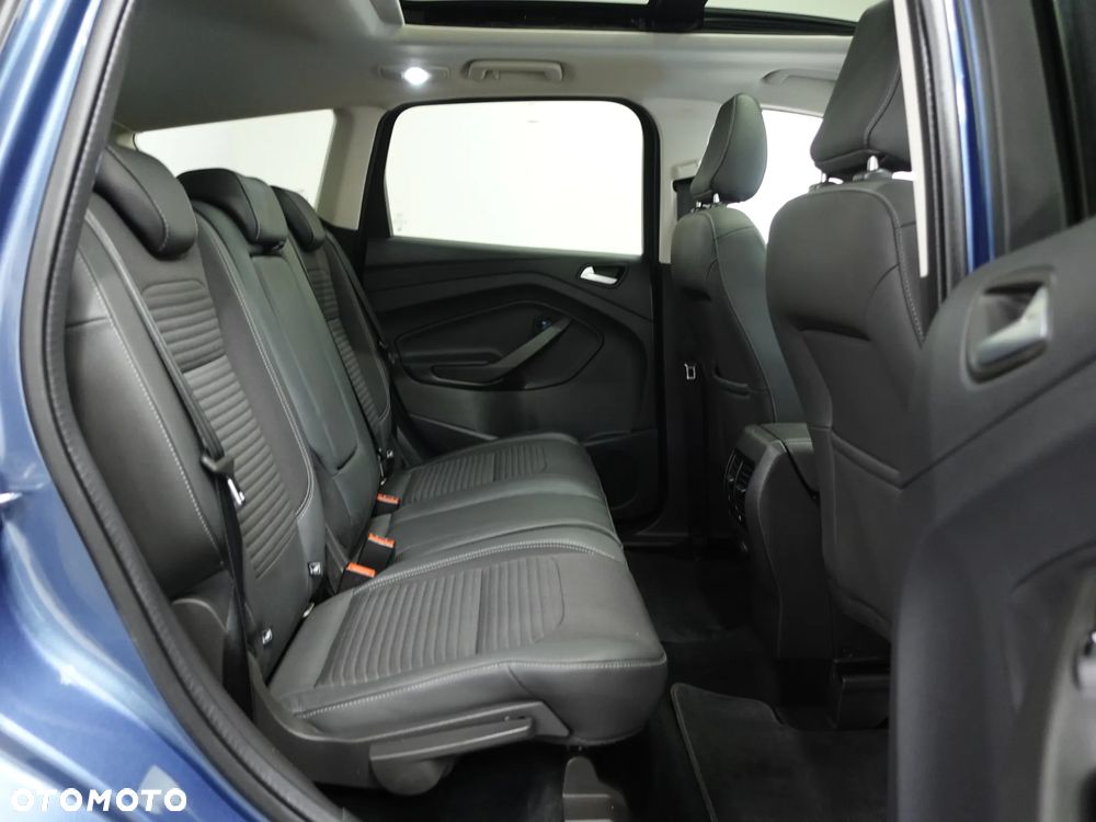 Ford Kuga - 27