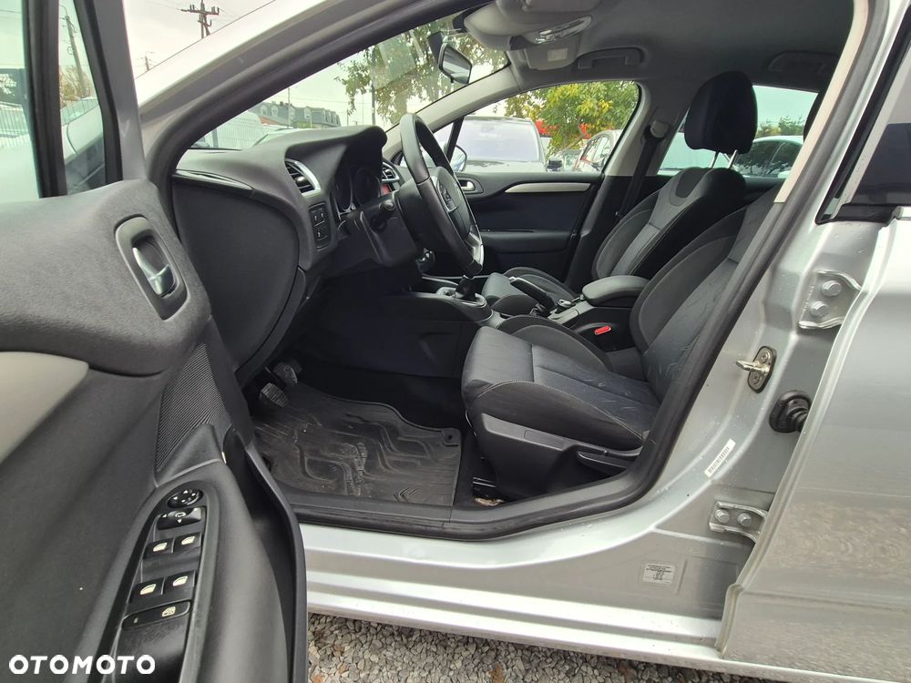 Citroën C4 VTi 120 Attraction - 26