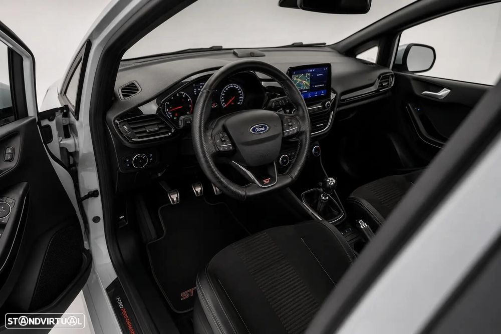 Ford Fiesta 1.5 EcoBoost ST - 19