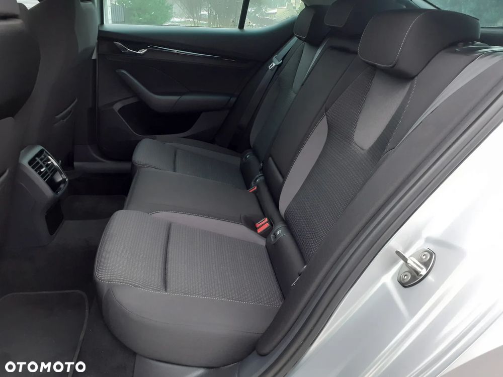 Skoda Octavia 1.5 TSI ACT Ambition - 23