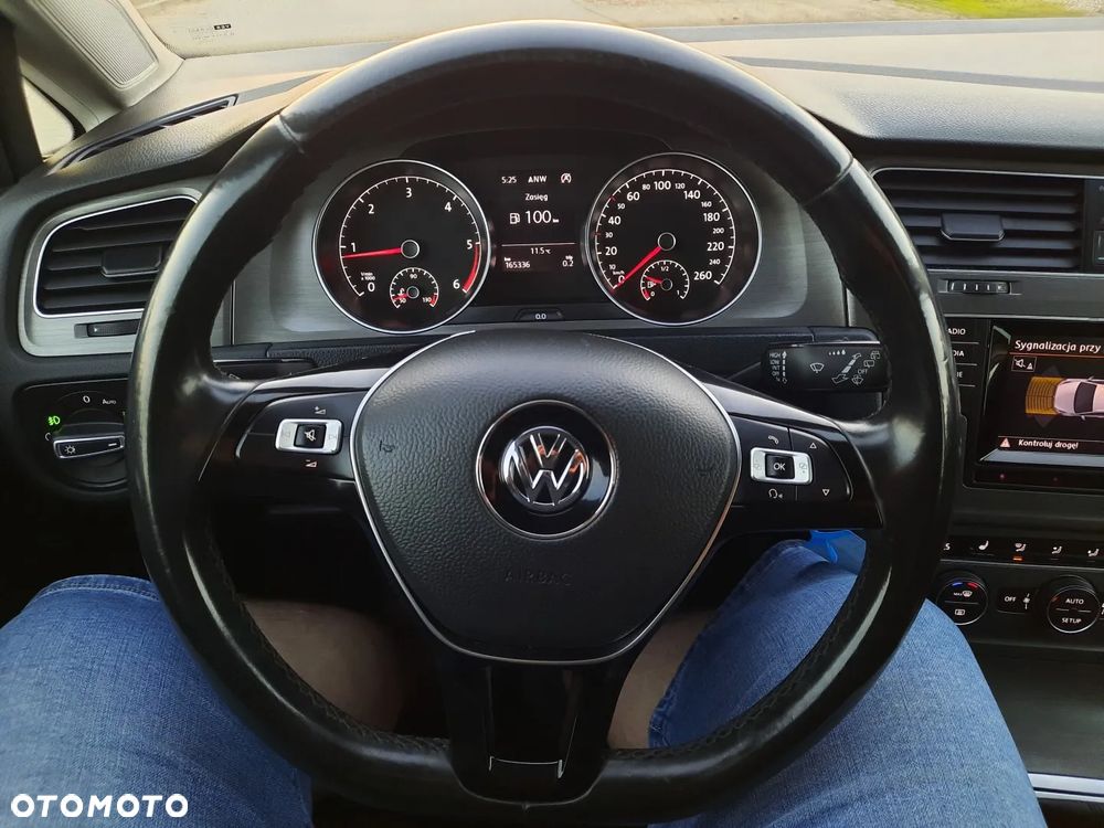 Volkswagen Golf 1.6 TDI BMT Comfortline - 27
