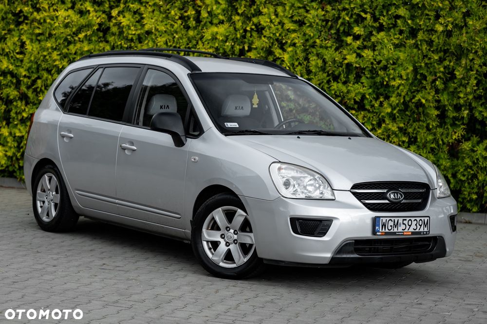Kia Carens 2.0 EX - 2