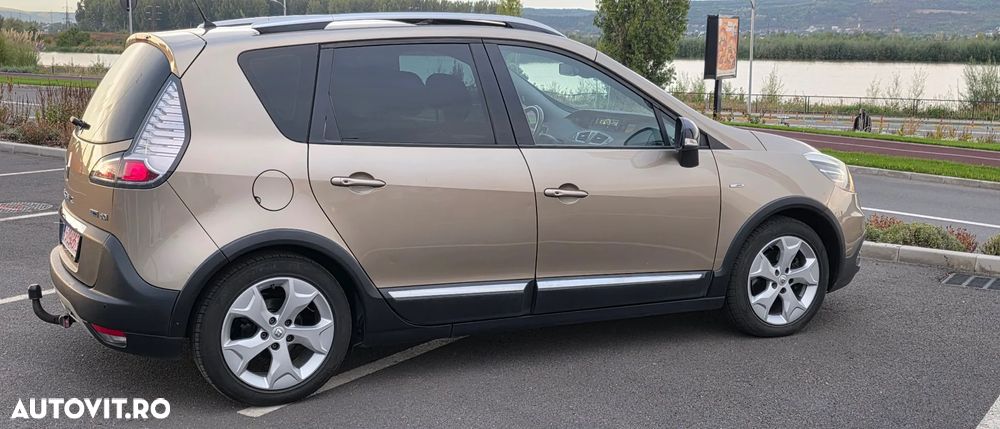 Renault Scenic - 11