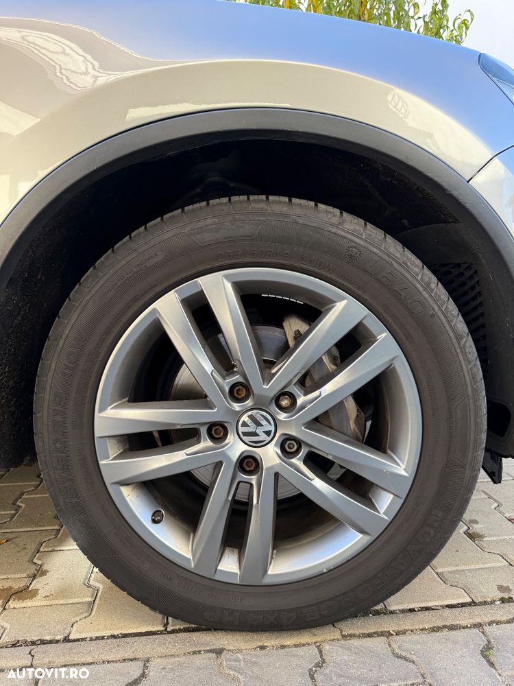 Volkswagen Touareg - 4
