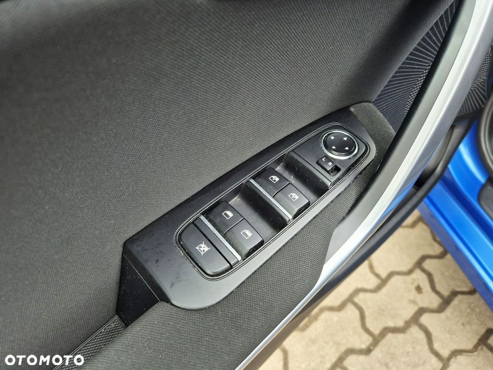 Kia Ceed 1.5 T-GDI M DCT - 11