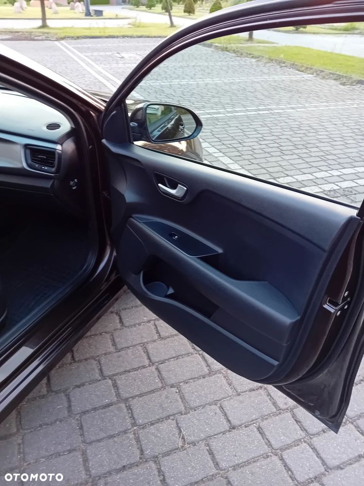 Kia Rio 1.2 XL - 33