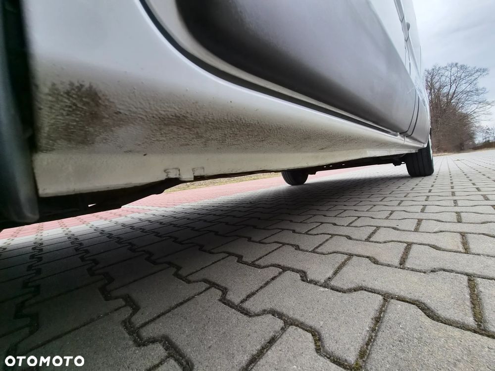 Opel Vivaro - 22