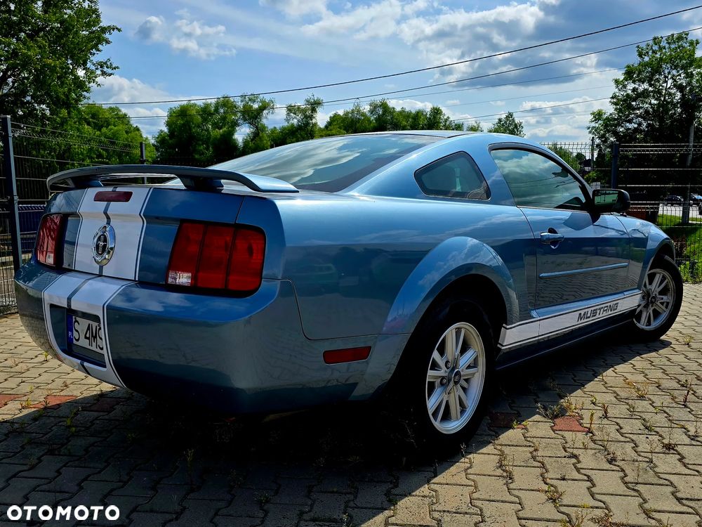 Ford Mustang - 7