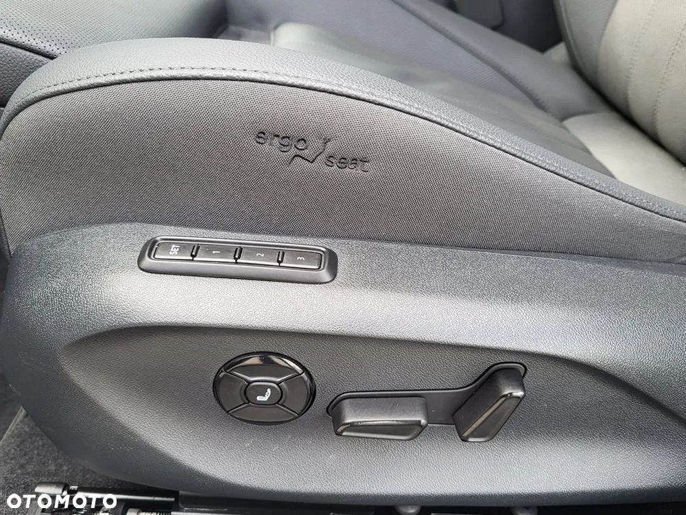 Skoda Superb 2.0 TDI SCR 4x4 L&K DSG - 21