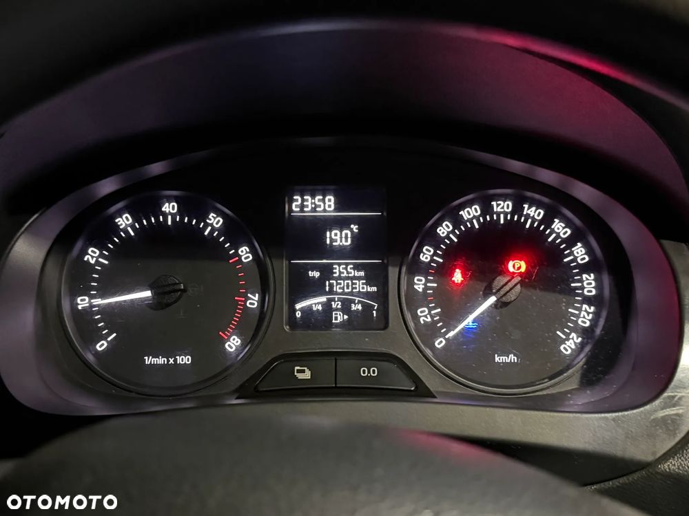 Skoda RAPID 1.2 Active Max - 9