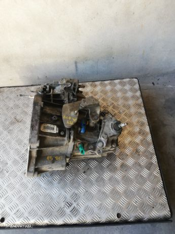Caixa de 6 velocidades Renault Megane 2 1.5dci ref: TL4 014 - 2