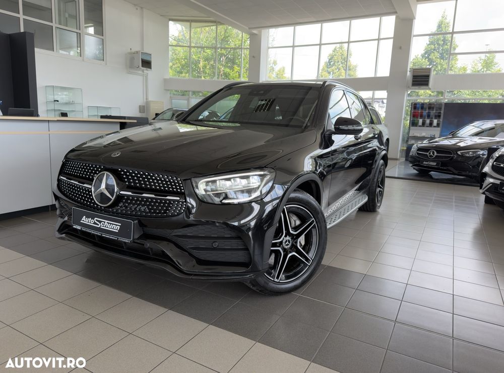 Mercedes-Benz GLC 200 4MATIC 9G-TRONIC AMG Line - 2