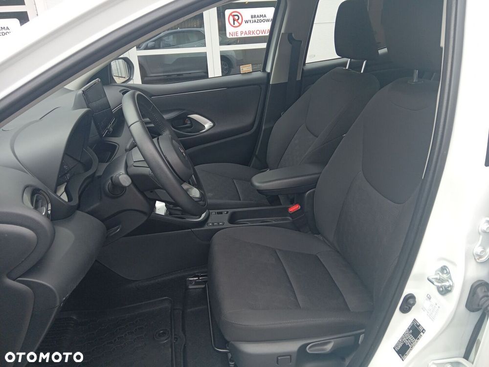 Toyota Yaris - 14