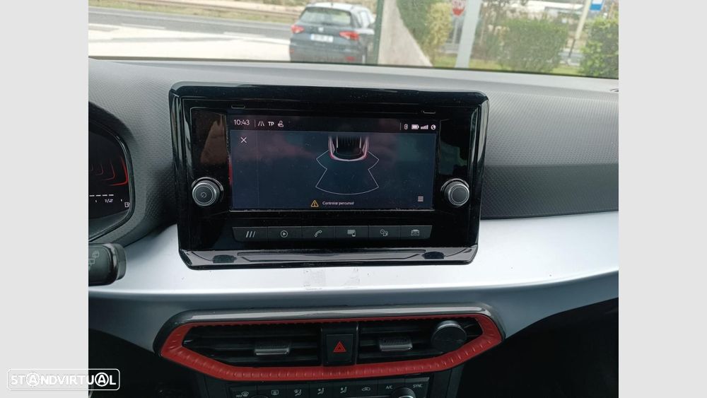 SEAT Arona 1.0 TSI FR - 11