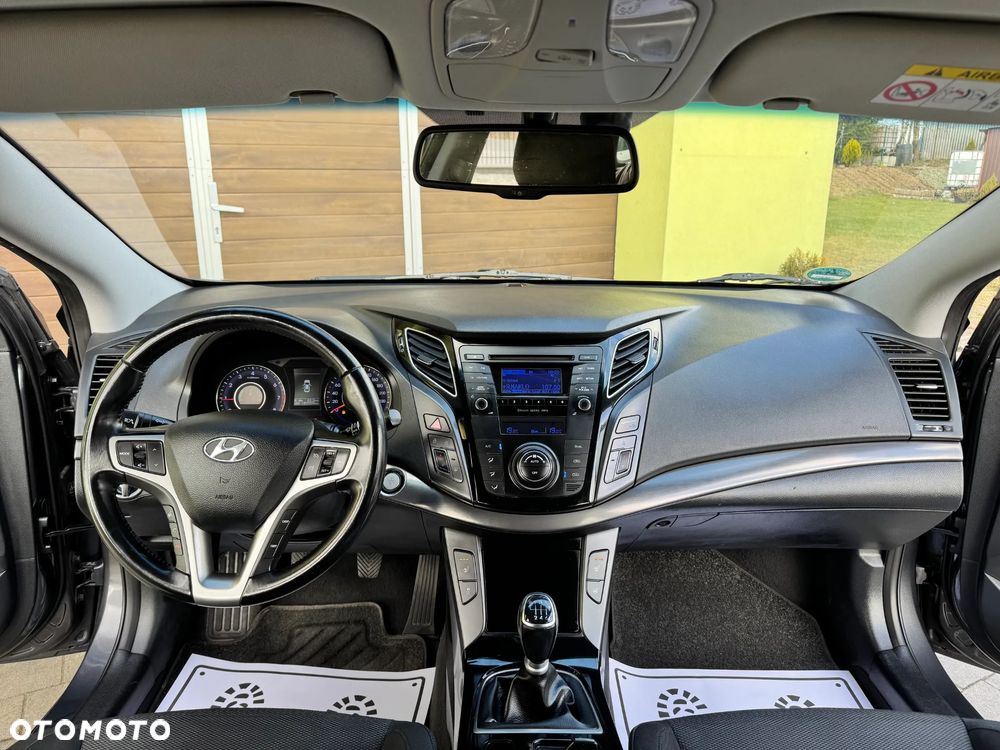 Hyundai i40 i40cw 1.6 Fifa World Cup Edition - 12