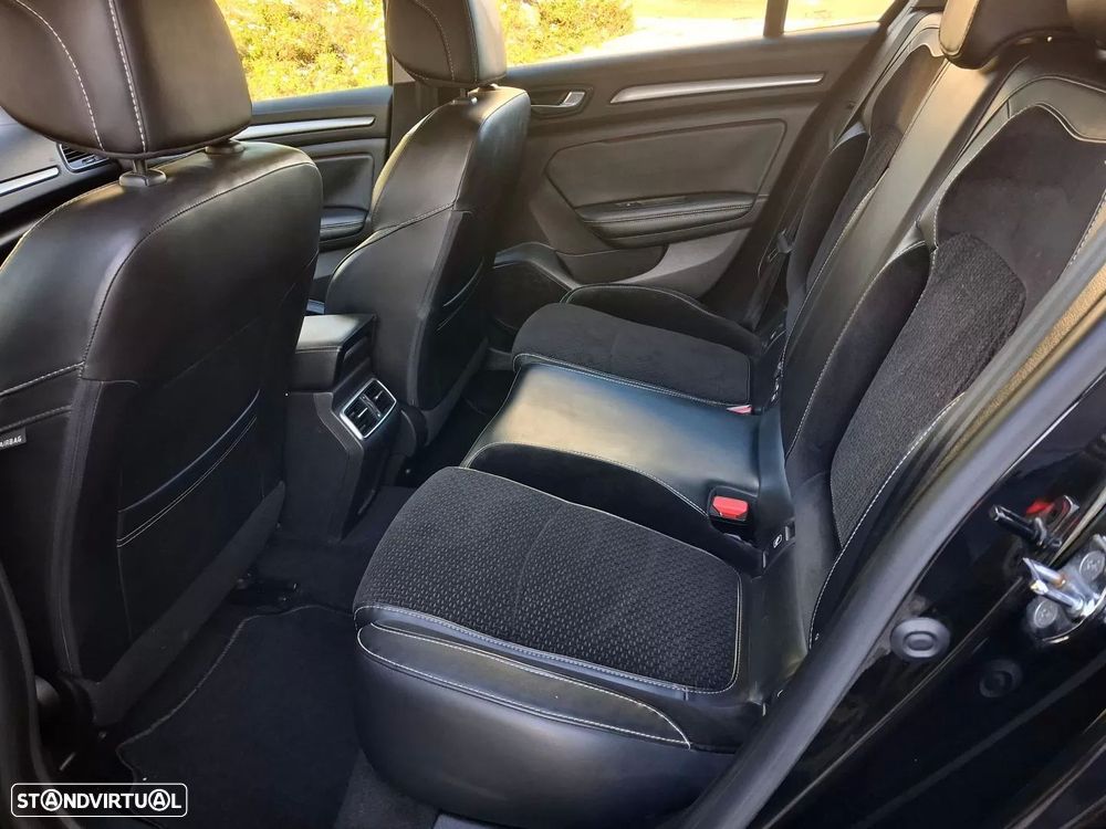 Renault Mégane Sport Tourer 1.5 dCi Dynamique S SS — fotografia 15