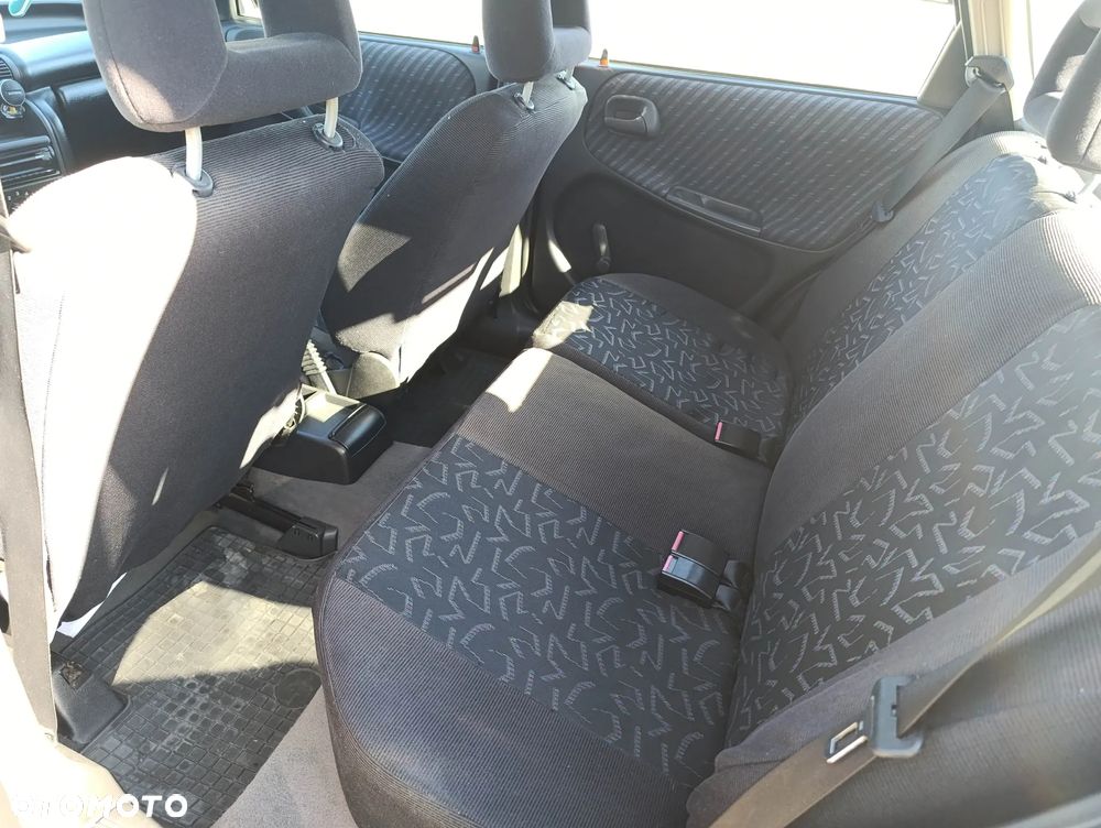 Opel Astra 1.4 World Cup - 15