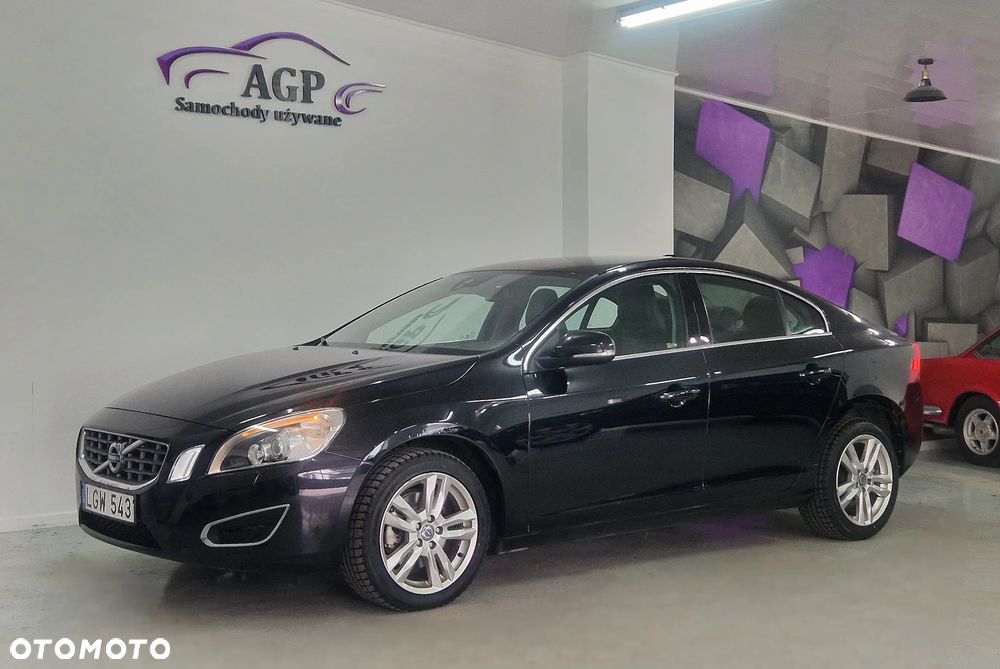 Volvo S60 D5 Summum - 16