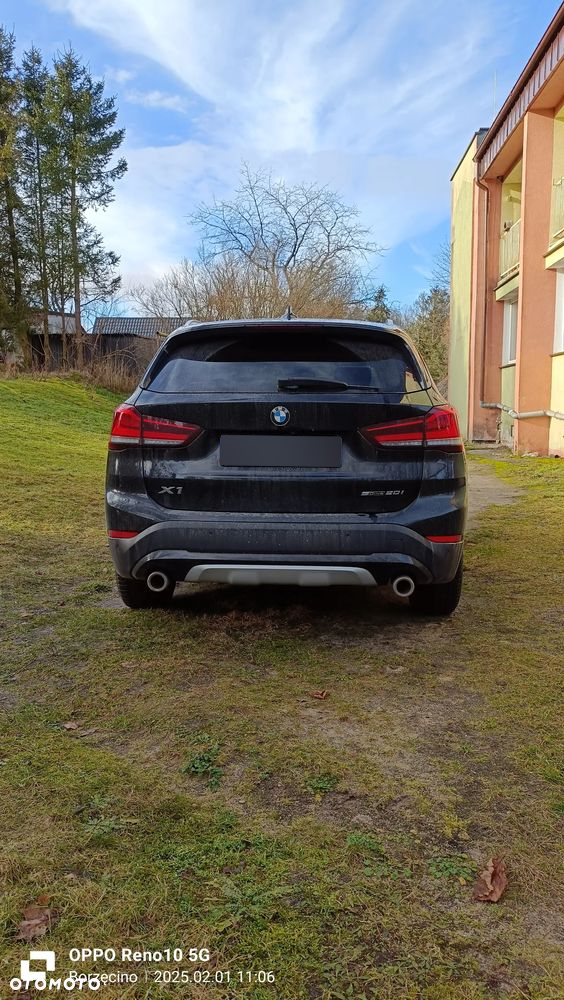 BMW X1 sDrive20i xLine - 9