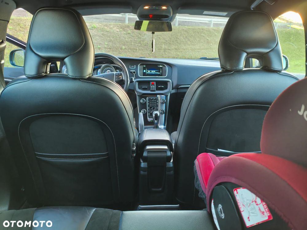 Volvo V40 D2 RDesign - 11
