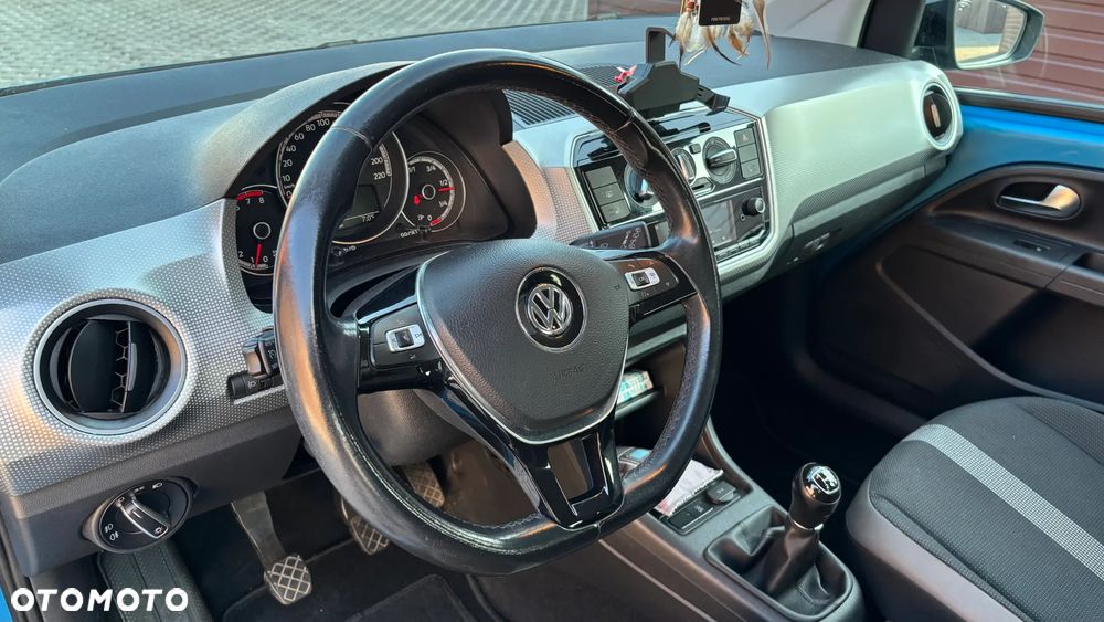 Volkswagen up! 1.0 high Perfectline - 5
