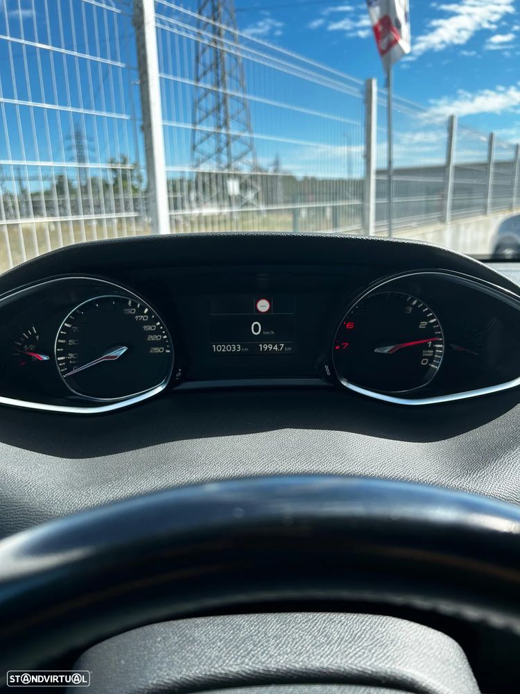 Peugeot 308 - 5
