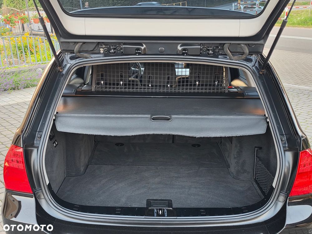 BMW Seria 3 - 17