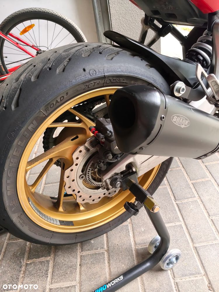Honda CB - 10