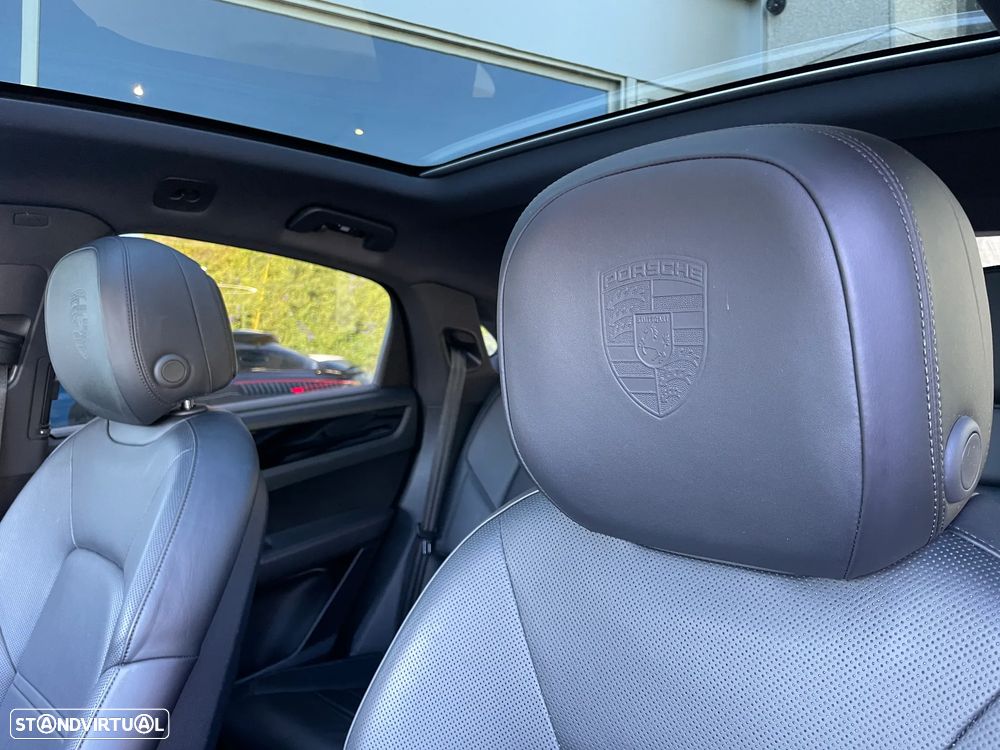 Porsche Cayenne Coupé E-Hybrid - 29