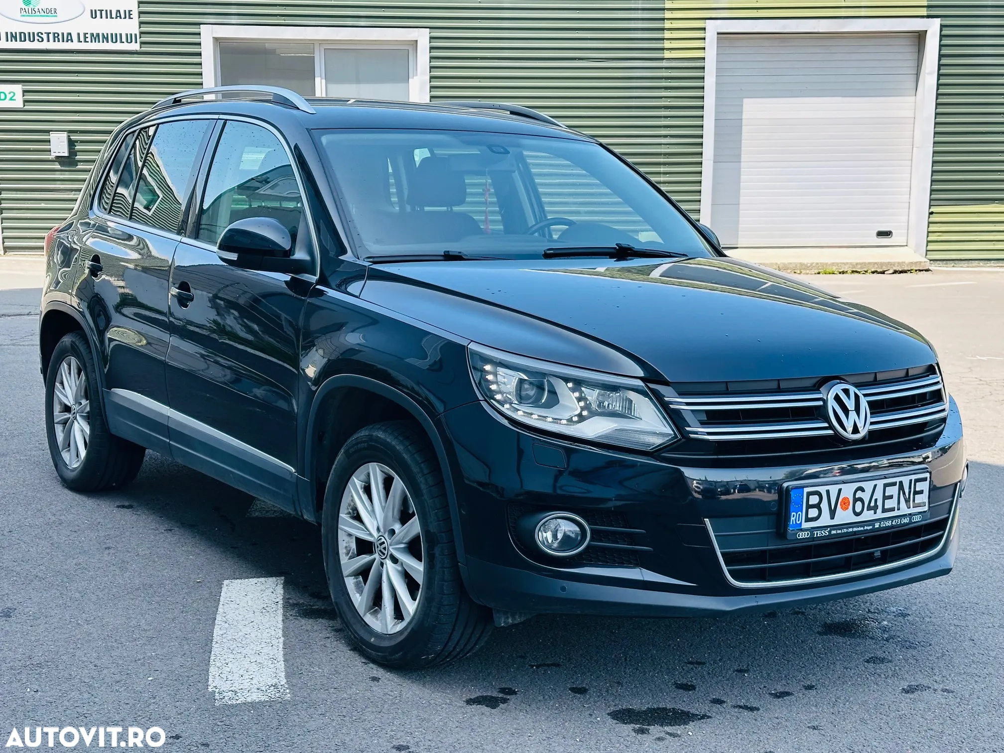 Volkswagen Tiguan - 33