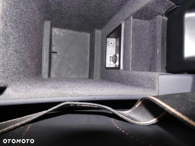 Volvo XC 60 T6 AWD Drive-E Momentum - 23