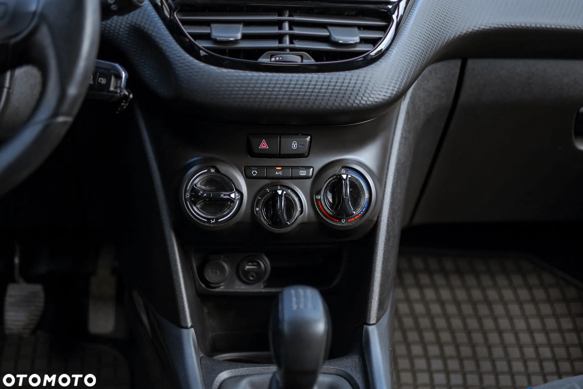 Peugeot 2008 1.2 Pure Tech Active - 14