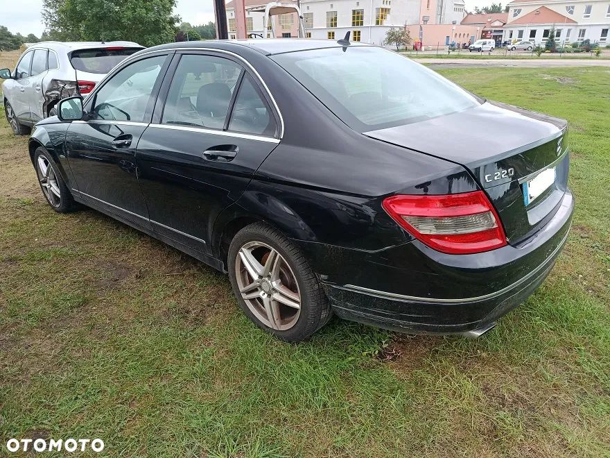 Mercedes-Benz Klasa C 220 CDI DPF Automatik Avantgarde - 8