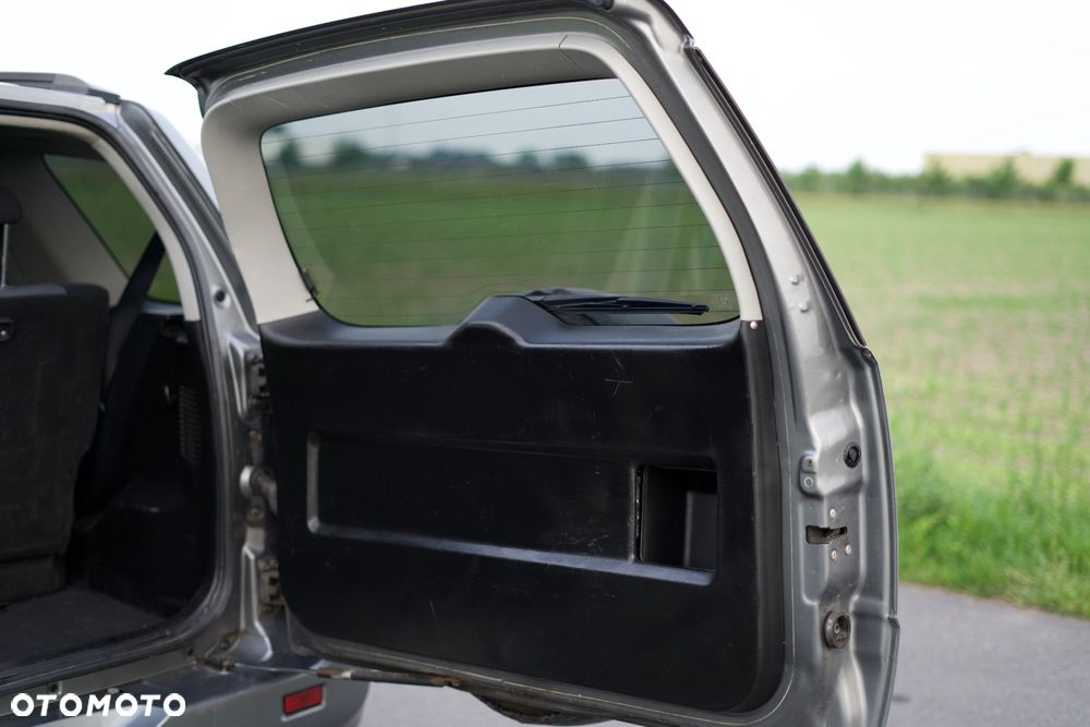 Suzuki Grand Vitara 1.9 DDiS - 16