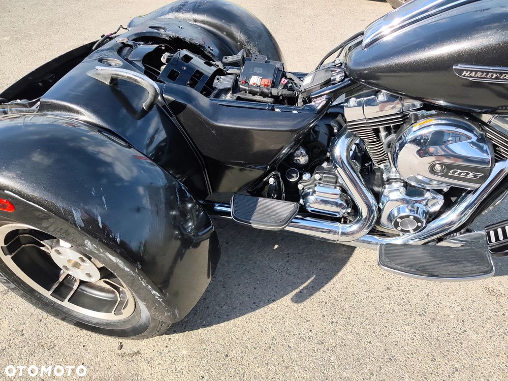 Harley-Davidson FLHTCU Ultra - 9