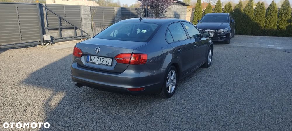 Volkswagen Jetta 1.4 TSI Comfortline - 8