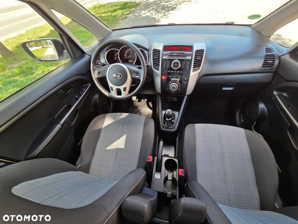 Kia Venga 1.4 CRDi 90 Vision - 9