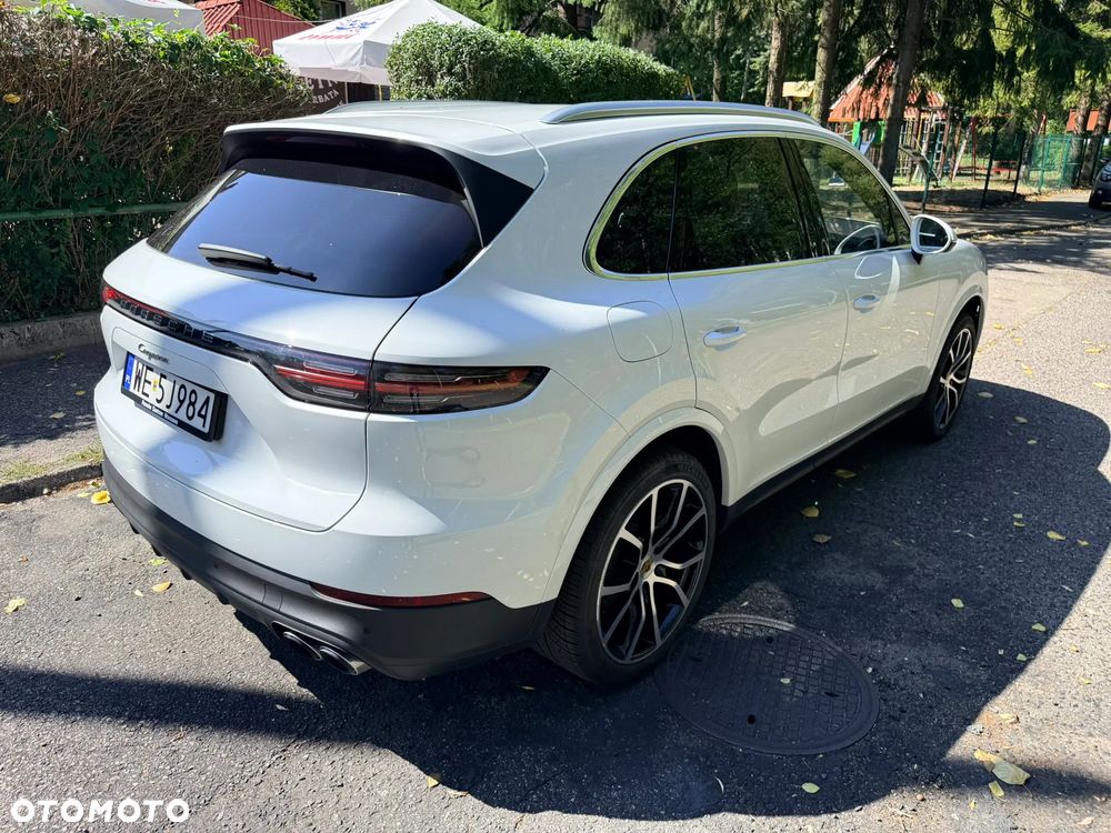 Porsche Cayenne Standard - 4
